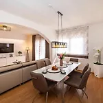 Family Friendly House With A Swimming Pool - Cuskijas, Novigrad - 19868 Vakantiehuis