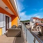 Family Friendly House With A Swimming Pool - Cuskijas, Novigrad - 19868 Vakantiehuis *