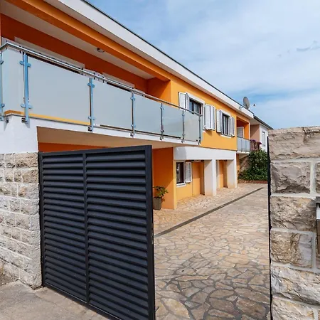 Family Friendly House With A Swimming Pool - Cuskijas, Novigrad - 19868