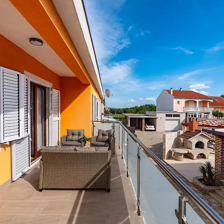 Family Friendly House With A Swimming Pool - Cuskijas, Novigrad - 19868 別荘 *