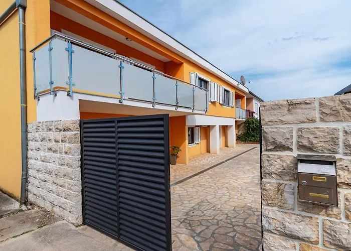 Family Friendly House With A Swimming Pool - Cuskijas, Novigrad - 19868